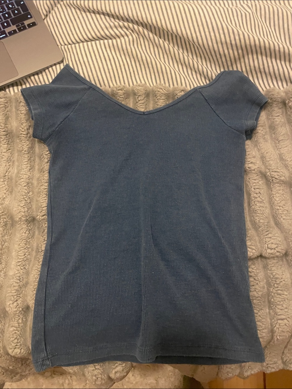American Eagle Outfitters Ribbed V‑Neck Short Sleeve Top - Blue